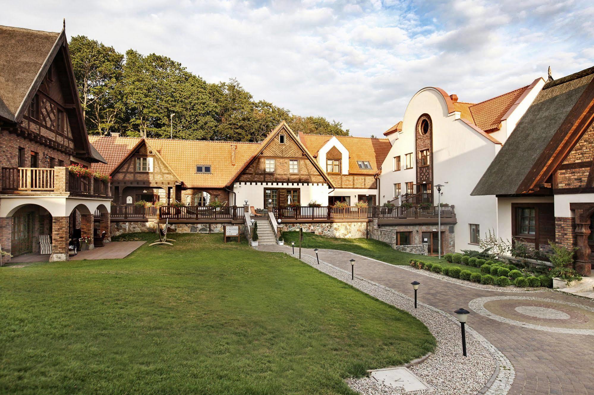 Hotel Aubrecht Country Spa Resort Przechlewo Eksteriør billede
